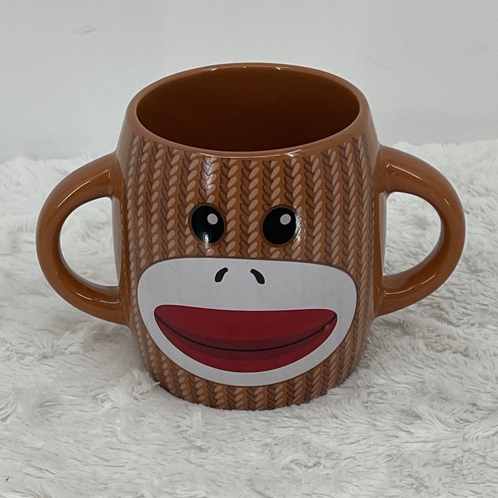 Brown Monkey Face Mug NO CHIPS OR CRACKS. VERY GOOD PREOWNED CONDITION